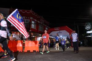 BIB: 
                            <button type="button" onclick="openModal(26262439)" class="btn btn-primary btn-sm float-right btn-popup" data-toggle="modal" data-target=".modal-high-quality">
                        <i class="fas fa-shopping-cart"></i> Add to Cart
                    </button>
                                            <button type="button" onclick="isThisMe(26262439, true)" class="btn btn-success btn-sm float-right btn-popup btn-isme hidden" data-toggle="tooltip" data-placement="bottom" title="นี่คือรูปของคุณใช่ไหม คลิกที่นี่เพื่อเอาเข้าอัลบั้ม">
                        <i class="fas fa-plus"></i> Add to album
                    </button>
                    <button type="button" onclick="isThisMe(26262439, false)" class="btn btn-warning btn-sm float-right btn-popup btn-isnotme hidden">
                        <i class="fas fa-ban"></i> Remove from album
                    </button>